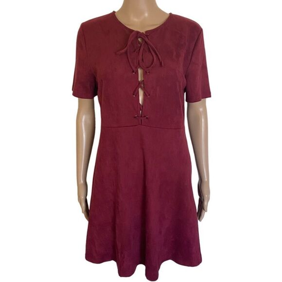 Paper Crane Burgundy Short Sleeve Soft Suede Front Tie Fit & Flare Mini Dress L - Picture 1 of 10